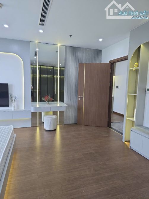 Bán CH Green Diamond 93 Làng Hạ DT 137,4m 3PN Full NT View đẹp tầng trung giá 16 tỷ SĐCC - 2