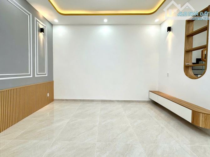 Siêu Vị Trí –  MT thụt Trần Quang Khải Q1 – Ngang 8m – 3PN, Full Nội Thất – 9.2 Tỷ TL - 2