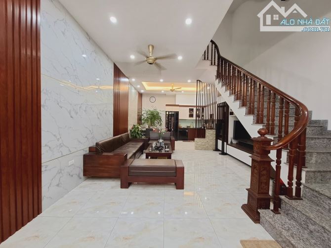 BÁN NHÀ QUAN NHÂN THANH XUÂN, LÔ GÓC 3 THOÁNG VỈA HÈ OTO TRÁNH, DT88M2 NHỈNH 30 TỶ - 2