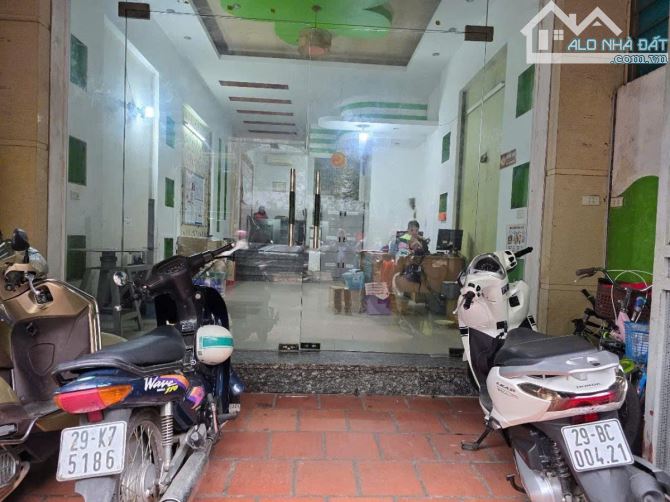 MẶT PHỐ ĐẶNG THUỲ TRÂM - Ô TÔ - KINH DOANH 62m2 4 tầng mặt tiền 4.7m Giá 34 tỷ - 2