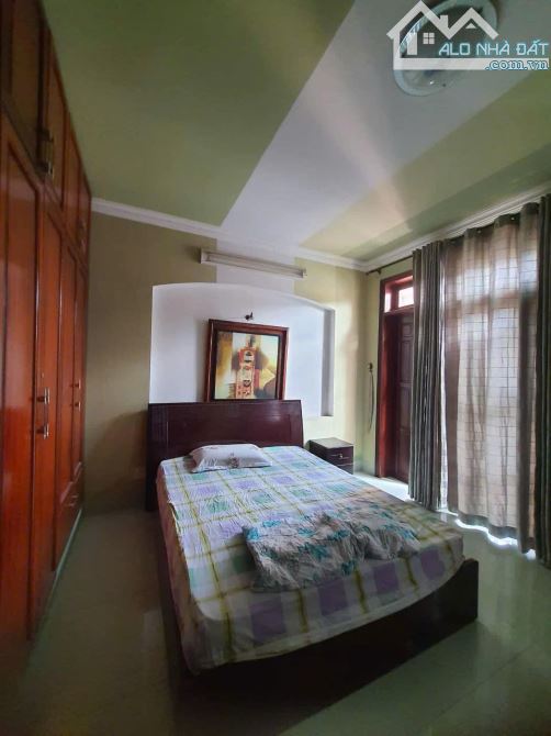 bán biệt thự 26 tỷ/ 200 m2 trần não , quận 2 - 2