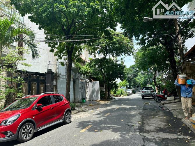 Bán nhà mặt tiền đường C22 - khu K300 P.12 Q.Tân Bình , DT: 4x20m , Hầm 4 lầu , Giá 20 tỷ - 2