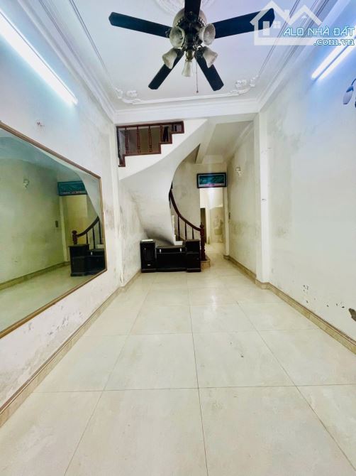 BÁN NHÀ TRẦN CUNG – 53M², 3 TẦNG – NGÕ THÔNG, Ô TÔ 5 TẠ ĐỖ CỬA – GIÁ 8.5 TỶ. - 2
