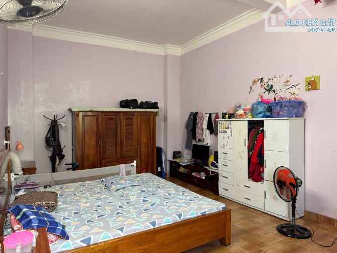 Bán Biệt Thự Mini 120m 2 tầng đường Nguyễn Văn Hới. Mặt tiền rộng, Thoả thuận sâu - 2