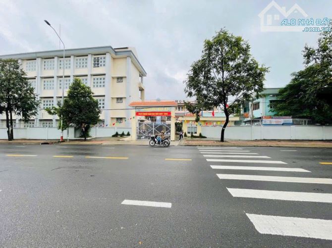 BÁN ĐẤT PHƯỜNG BỬU HOÀ TP BIÊN HOÀ. DT: 5x20=100M2. GIÁ: 1tỷ9 BỚT LỘC - 2