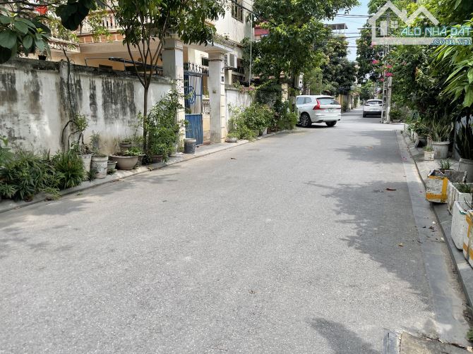 Bán đất TT Đông Anh, ô tô tránh, ngay bênh viện Bắc Thăng Long, hàng xóm toàn bác sĩ, 6 tỷ - 2
