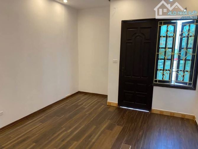 Bán nhà phố Nguyễn Chánh - Cầu Giấy - 60m2 - Oto tránh đỗ - Vỉa hè - Kinh doanh - 25.8 tỷ. - 2