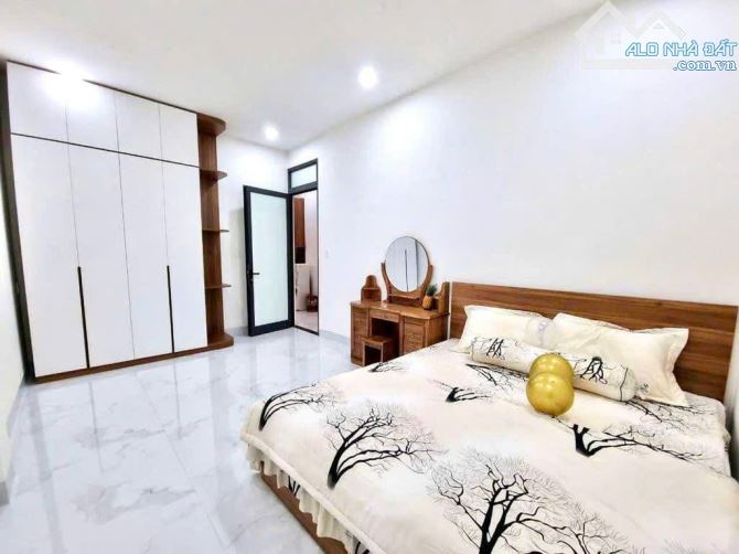 NHÀ 3 TẦNG - 2 MẶT TIỀN - KIẾN TRÚC HIỆN ĐẠI - VỊ TRÍ VÀNG GIỮA LÀNG ĐẠI HỌC - HUẾ - 2