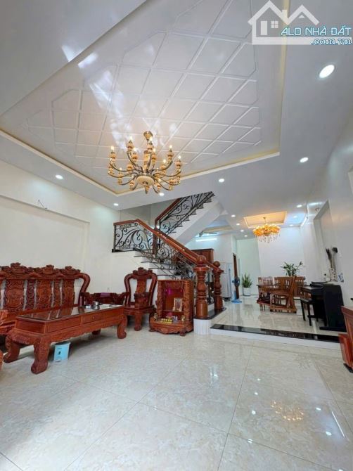 Bán Gấp Biệt Thự Mini 6X17.5 Trung Tâm Đông Hòa Dĩ An - 3