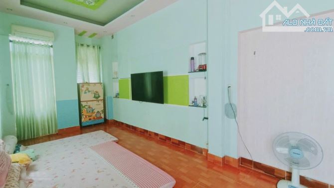 SÁT HẺM XE HƠI - NGUYỄN HỒNG ĐÀO - P.13 TÂN BÌNH - 59m² ( 3x19.7 ) 5TẦNG - 6PN - 6 TỶ TL. - 3