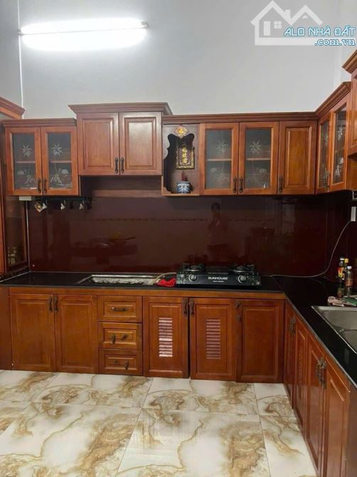 NHÀ ĐẸP BÌNH TÂN,NGANG GẦN 5M,ĐƯỜNG NHỰA XE TẢI THÔNG NGAY KHU VIP TÊN LỬA,4 TẦNG,86M2,5PN - 3
