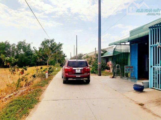 Chính chủ gửi 1244m2 đất, đường xe hơi, giá rẻ chỉ 3,3tr/m2 - 3