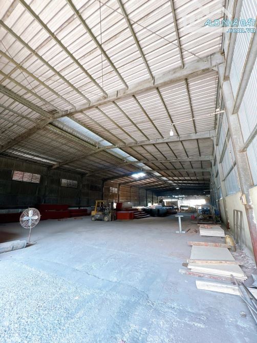 X077 Bán xưởng khuôn viên sân bãi gần 7000m2 gần đường Tân Cảng IDC giá chỉ 30t - 3