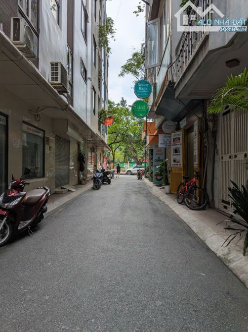 Bán nhà Phân Lô HOÀNG CẦU Đống Đa 125m2 Mặt Tiền rộng 8,6m ngay hông Quận Ủy chỉ 43 tỷ - 3