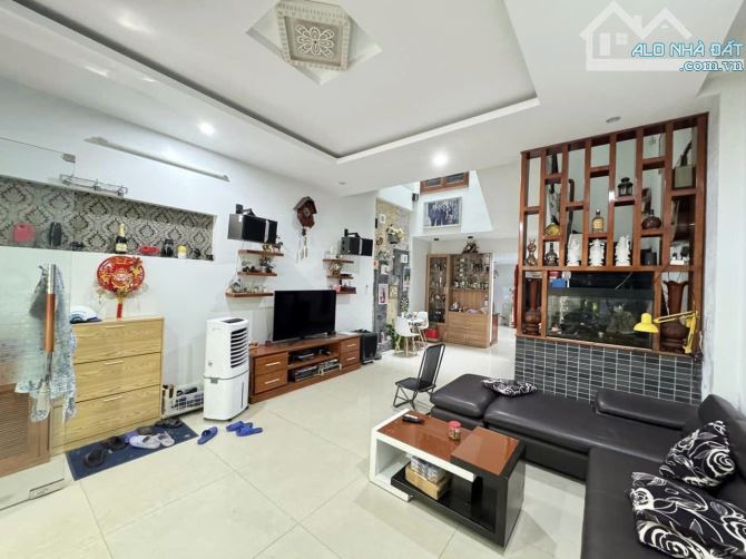 NHÀ 3 TẦNG 2 MẶT PHỐ TRẦN HƯNG ĐẠO - BĐS HÀNG HIỆU - VỊ TRÍ MẶT SÔNG HÀN - VIEW PHÁO HOA - 3