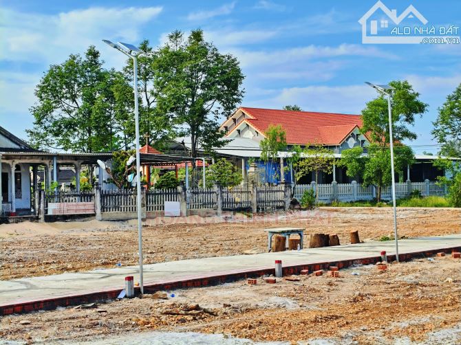 ĐẤT GIÁ RẺ VEN BIỂN CHỈ 299 TRIỆU/LÔ - GẦN NGAY UỶ BAN, TRƯỜNG HỌC, CHỢ - 3