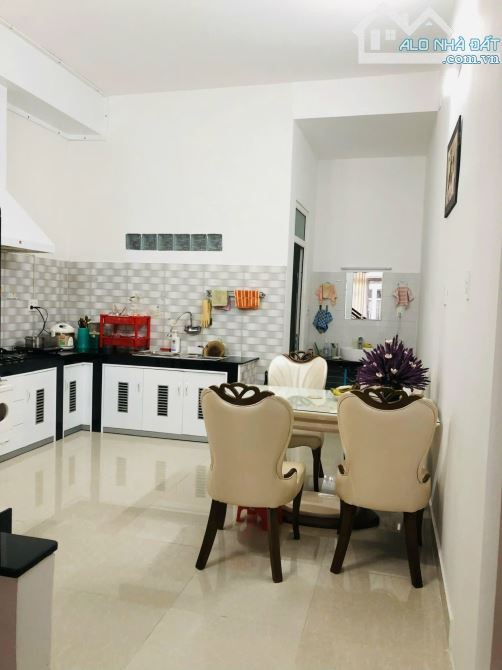 Chỉ hơn 7 tỷ sở hữu ngay nhà phố đẹp, hẻm xe hơi rộng thuận thiện sinh sống và kinh doanh - 3
