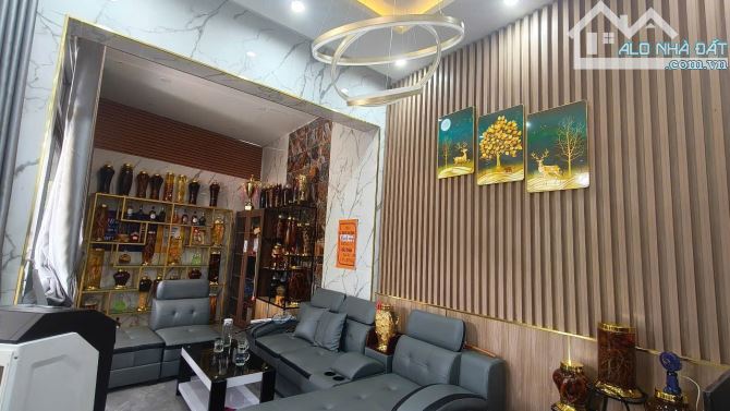 🏡 Nhà 3 Tầng - Đẹp, Hiện Đại, Khu Dân Trí Cao - Đường Nguyễn Duy Trinh - 3