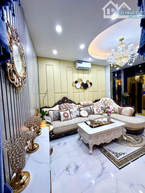 SIÊU PHẨM ĐỐNG ĐA- NHÀ MỚI ĐẸP 4 TẦNG THANG MÁY- FULL NỘI THẤT- NGÕ THÔNG- NÔNG GẦN OTO. - 3