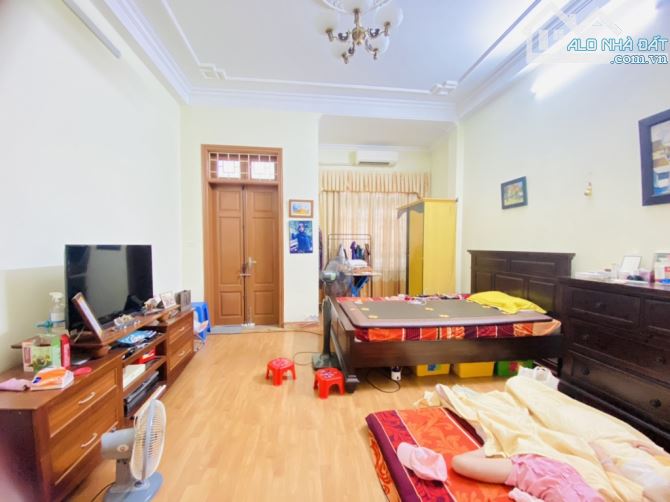 NHÀ CHỦ TỰ XÂY 2 THOÁNG TRƯỚC SAU. NGÕ THÔNG Ô TÔ VF3 ĐI, GẦN HỒ, TRƯỜNG, CHỢ, TTTM. - 3