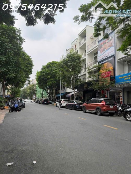 Bán nhà góc 3 mặt tiền hiếm – Lê Thị Hồng Gấm, P. Cầu Ông Lãnh, Quận 1 - 3