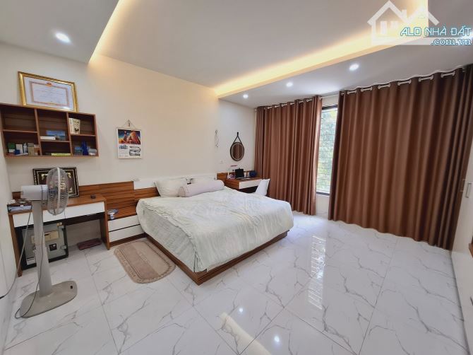 BÁN NHÀ QUAN NHÂN THANH XUÂN, LÔ GÓC 3 THOÁNG VỈA HÈ OTO TRÁNH, DT88M2 NHỈNH 30 TỶ - 3