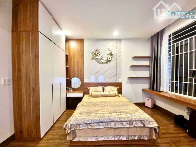 NHÀ 3 TẦNG - 2 MẶT TIỀN - KIẾN TRÚC HIỆN ĐẠI - VỊ TRÍ VÀNG GIỮA LÀNG ĐẠI HỌC - HUẾ - 3