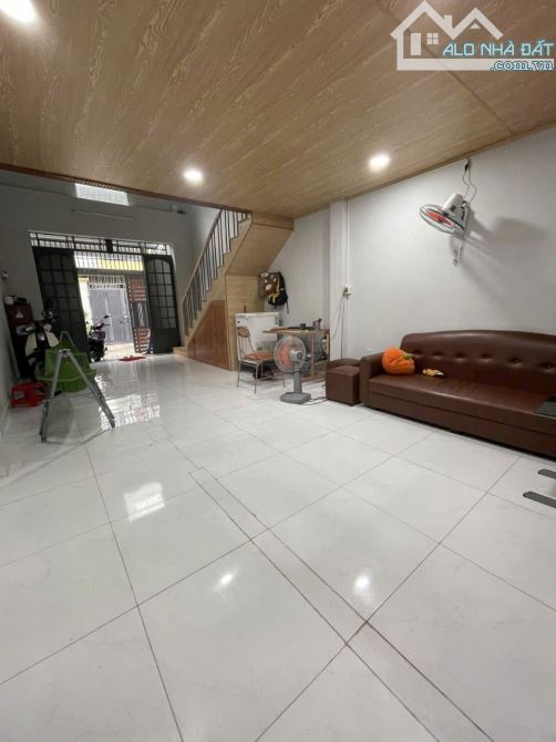 Bán nhà  Đường Số 8 gần chợ lk 5-6-64m2 ,2 Tầng hẻm 6m 1 sẹc Nhỉnh 3 tỷ - 3