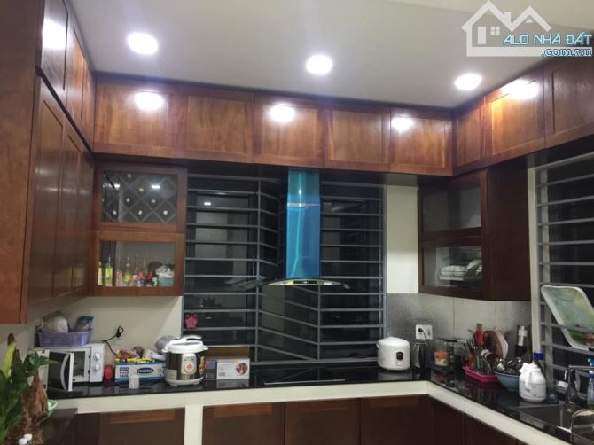 Bán nhà Lạc Long Quân, Cầu Giấy. Dt 76m², ô tô vào nhà, gần Hồ Tây, 5 tầng, giá 23.9 tỷ. - 4