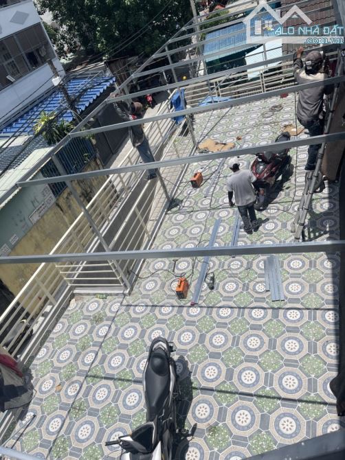 Gấp bán nhà 3 tầng, dt 200m2, thu nhập 1 tỷ/năm, gần Hoàng Diệu 2, Thủ Đức. - 4