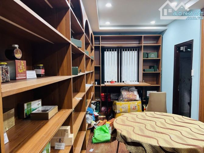 NHÀ 4 TẦNG MTKD ĐỐNG ĐA - DT GẦN 60 M2 - NHỈNH 12 TỶ - 4