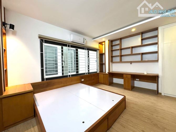 Bán nhà Hạ Yên Quyết, Cầu Giấy 35m2, 5 tầng, ô tô đỗ, gần mặt phố, chỉ tầm 8 tỷ - 4