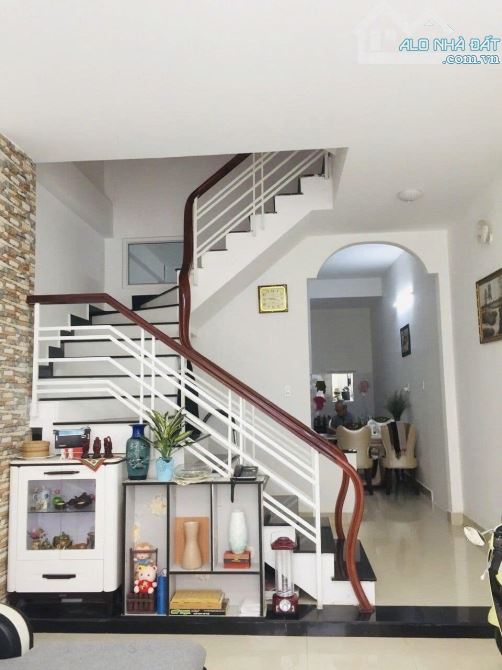Chỉ hơn 7 tỷ sở hữu ngay nhà phố đẹp, hẻm xe hơi rộng thuận thiện sinh sống và kinh doanh - 4