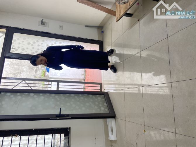 Bán nhà cấp 4 gác xép tại Bắc Cầu Ngọc Thuỵ, Long Biên 35 mét, ngõ thông ô tô đỗ, 3.3 tỷ - 4