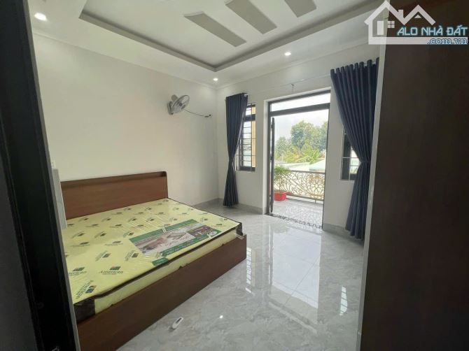Bán Nhà 1 Trệt 2 Lầu sát Trường Tiểu Học Tân Phong 2, gần Ngã 3 Phú Đôn, Quân Đoàn 4 - 4