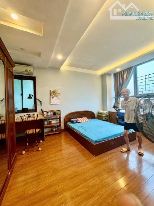 Bán chung cư 326 Lê Trọng Tấn, Thanh Xuân-DT 155m2, 3 ngủ rộng - 4