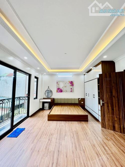 BÁN NHÀ PHÂN LÔ NGÕ 29 KHƯƠNG HẠ 51.8M² X 5 TẦNG – GARA – VỈA HÈ – KINH DOANH GIÁ 10 TỶ 2 - 4
