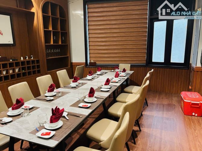 NHÀ 4 TẦNG MTKD ĐỐNG ĐA - DT GẦN 60 M2 - NHỈNH 12 TỶ - 5