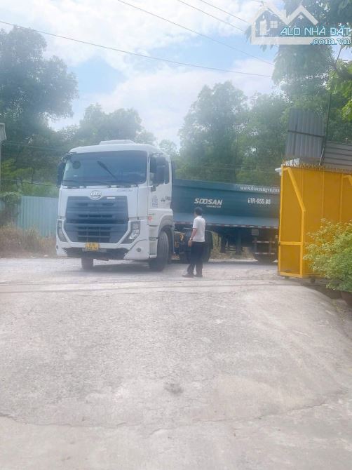 X077 Bán xưởng khuôn viên sân bãi gần 7000m2 gần đường Tân Cảng IDC giá chỉ 30t - 5