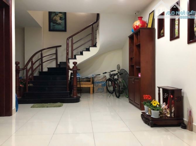 Bán biệt thự đẹp cao cấp đường Đặng Văn Ngữ , Q. Phú Nhuận , 8x22m , 3 tầng , chỉ 38 tỷ - 5