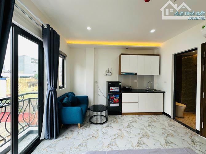 Cho Thuê CCMN Ngõ 96 Đê La Thành  Đống Đa 30m2 Studio Ban Công Cửa Sổ Thang Máy Trống 11P - 5