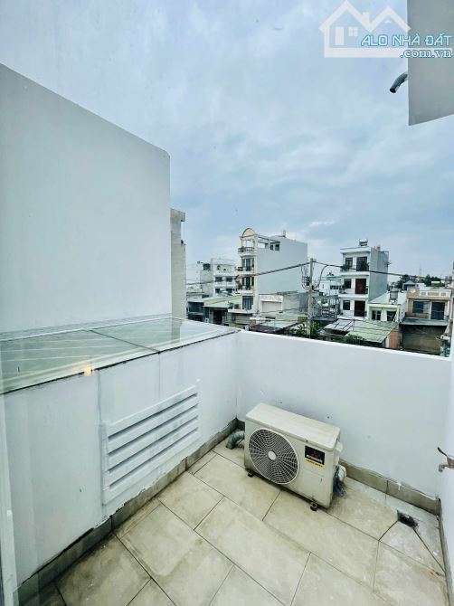 NHÀ ĐẸP GIÁ RẺ - 4 TẦNG - 3PN - HXT QUAY ĐẦU - TTH08 - Q12 - CHỈ 5.2 Tỷ - 6
