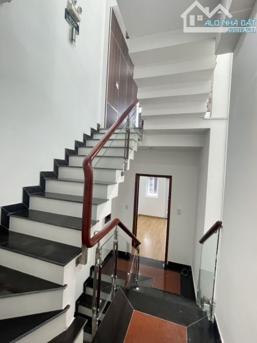 Bán nhà 5 tầng, 65m2, hẻm 10m kinh doanh, gần mặt tiền Dương Quảng Hàm, phường 5, Gò Vấp - 6