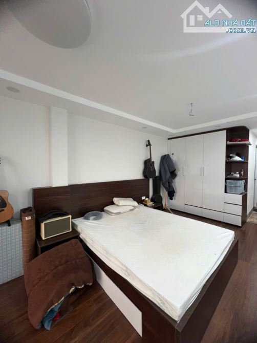 Nhà phân lô, 42m2, 4 phòng ngủ, phố Mạc Thái Tổ, Cầu Giấy.Giá 19.05 tỷ, còn thương lượng. - 6