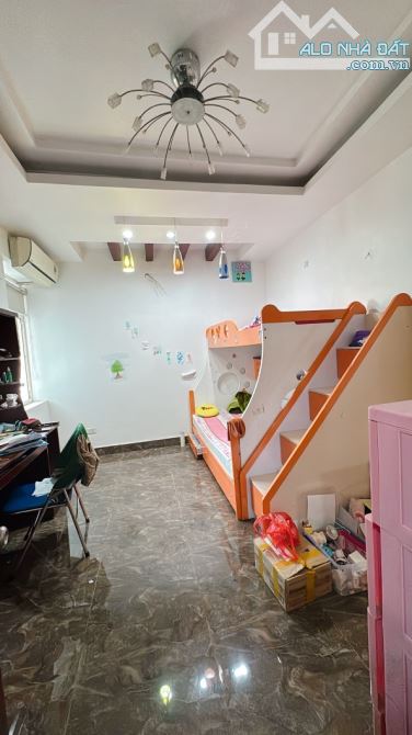 Bán CC E11 Chung Cư 96 Định Công 132m2, 3 ngủ rộng - 6