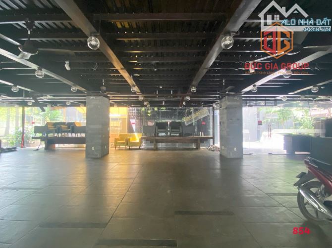 Giá thuê 50tr/tháng. Mặt bằng phong cách Châu Âu 500m2 góc 2mt Đồng Khởi. - 7