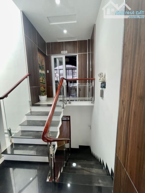 Bán nhà 5 tầng, 65m2, hẻm 10m kinh doanh, gần mặt tiền Dương Quảng Hàm, phường 5, Gò Vấp - 7