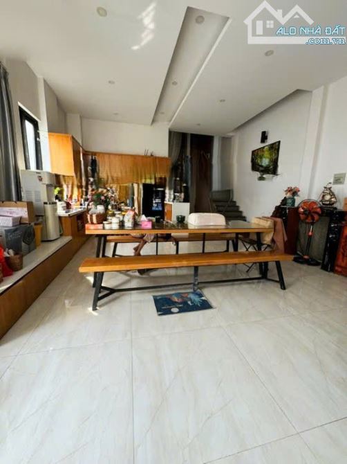 Bán Nhà Đẹp 3T 1 Lửng 1 Tum 178m2 Rộng gần 8m Đường 11 Trường Thọ Thủ Đức 17 tỷ - 7