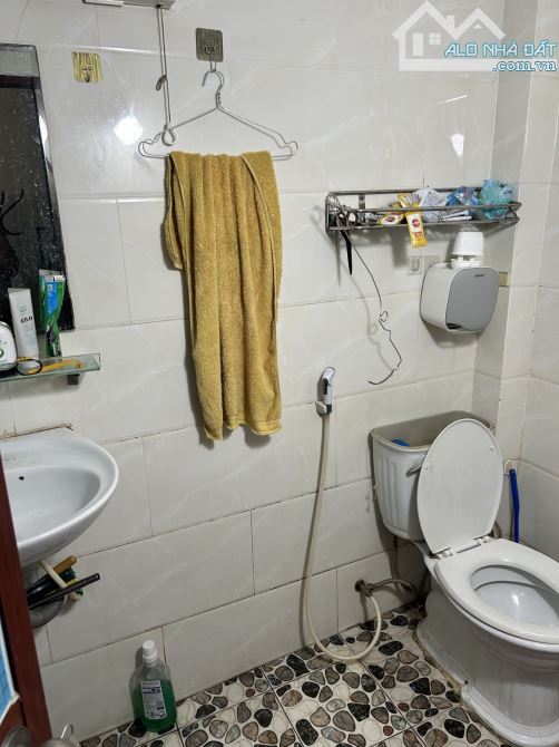 🔥 CHỦ BÁN GẤP – GIẢM 50 TRIỆU! 🏡 LÔ GÓC THOÁNG MÁT – HẺM 3 GÁC SẠCH SẼ – Q7 - 7