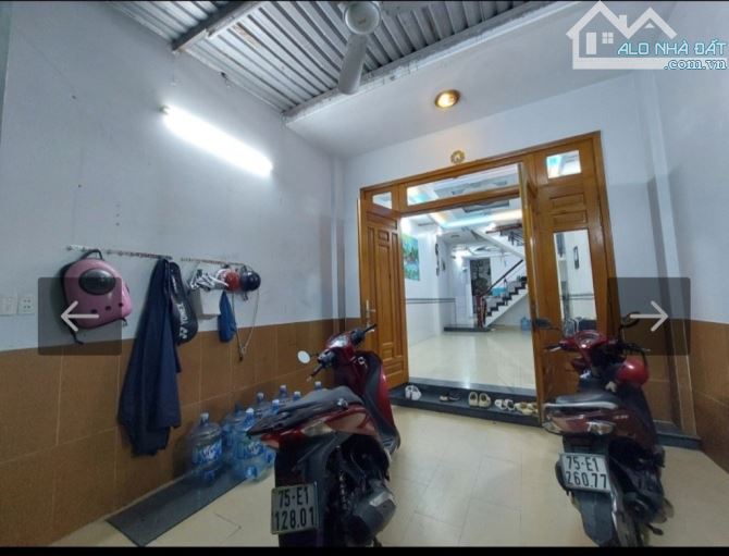 TÂN THỚI NHẤT QUẬN 12 — DT 4×20 - NHÀ 4 TẦNG — XE HƠI NGỦ TRONG NHÀ - GIÁ 6,2 TỶ - 7